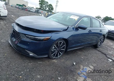 2025 Honda Accord Hybrid Touring z USA, uszkodzony, nr VIN 1HGCY2F89SA032717